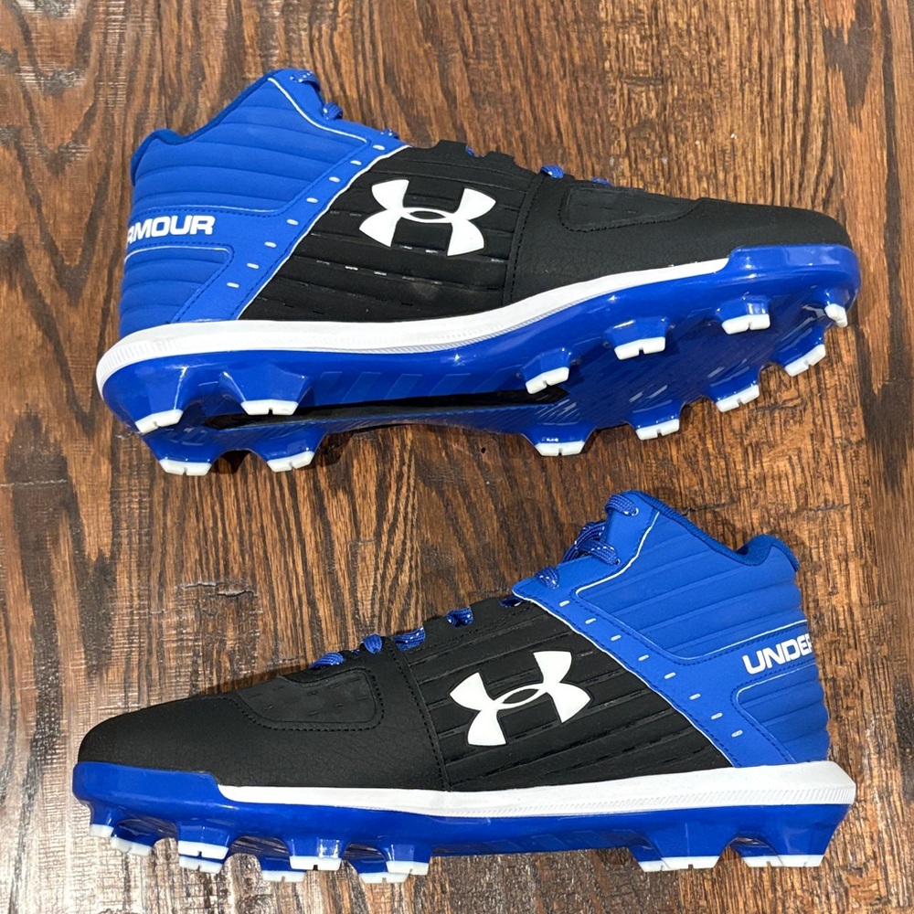 Under Armour Men’s cleats